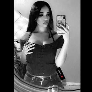 Meet your Posher, Claudia